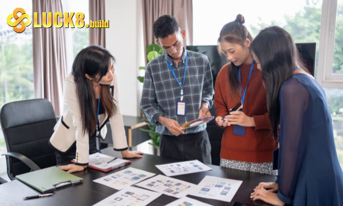 Luck8 sẽ khóa hoặc hủy tài khoản của người chơi vi phạm chính sách